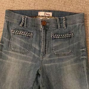 High rise ,flares,15 1/2 in waist,inseam 31 in,10 in flare.